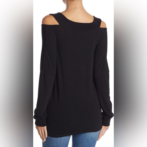 GO COUTURE V-Neck Cold Shoulder Shoulder Hacci Knit Top, BLACK, S, NWT - Picture 2 of 3